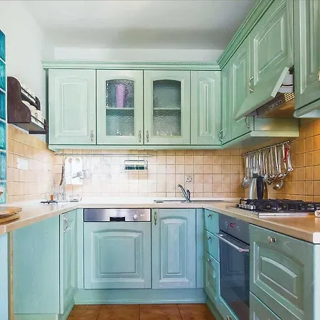 Villa Sleeps 8 Air Con Wifi Praznice