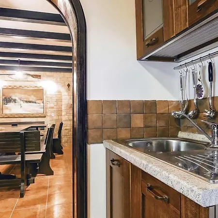 Sleeps 8 Air Con Wifi * Praznice